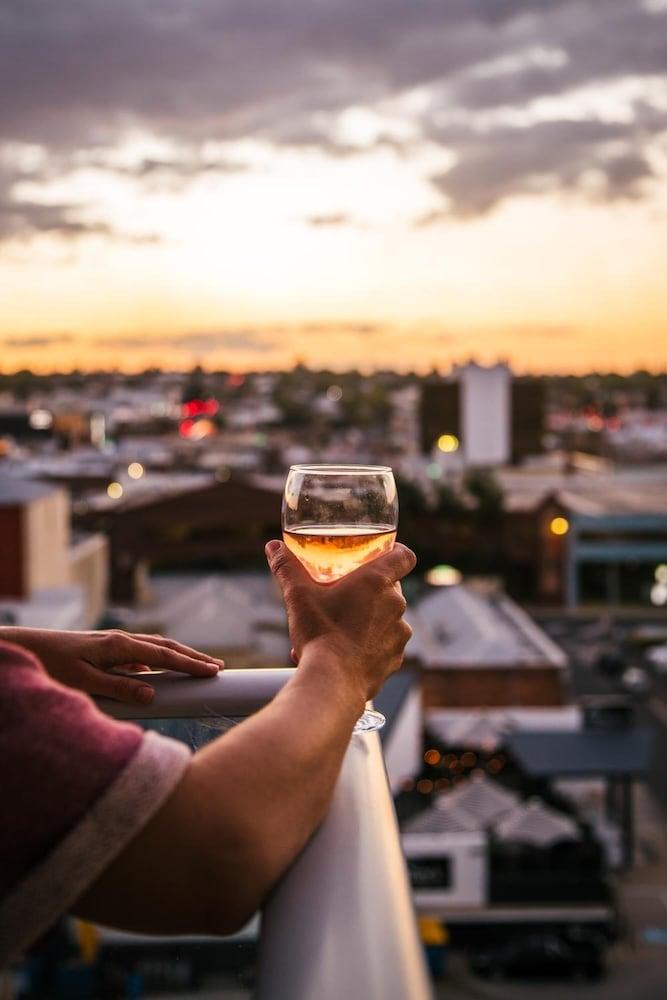 Quest Toowoomba Aparthotel Bagian luar foto